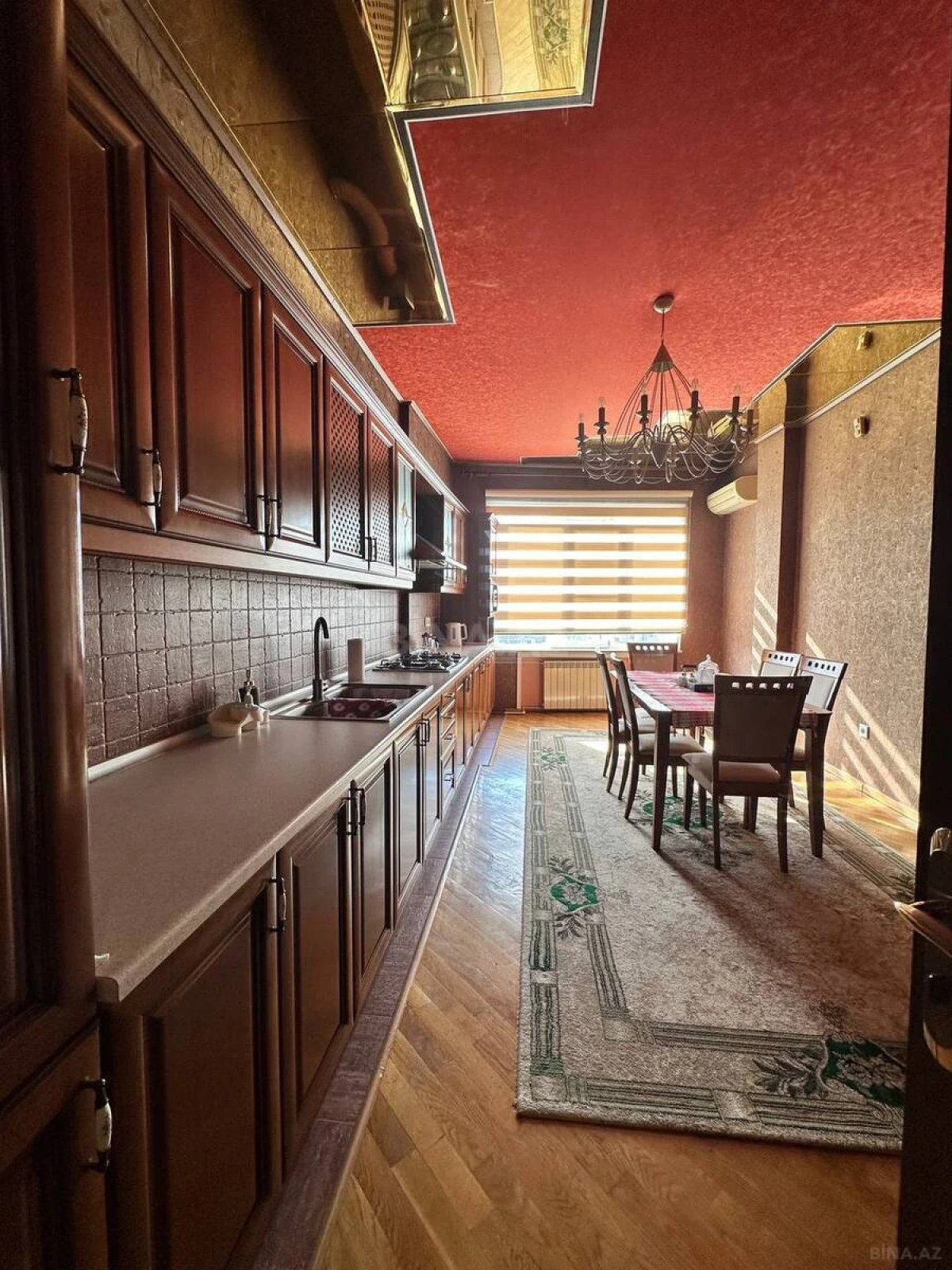 Satılır 3 otaqlı mənzil 200 m²