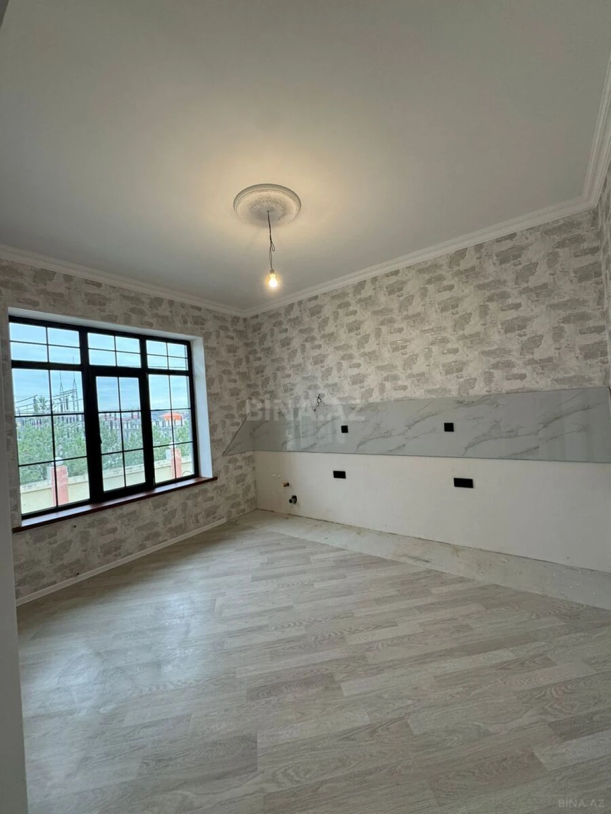 Satılır 3 otaqlı həyət evi 167 m²