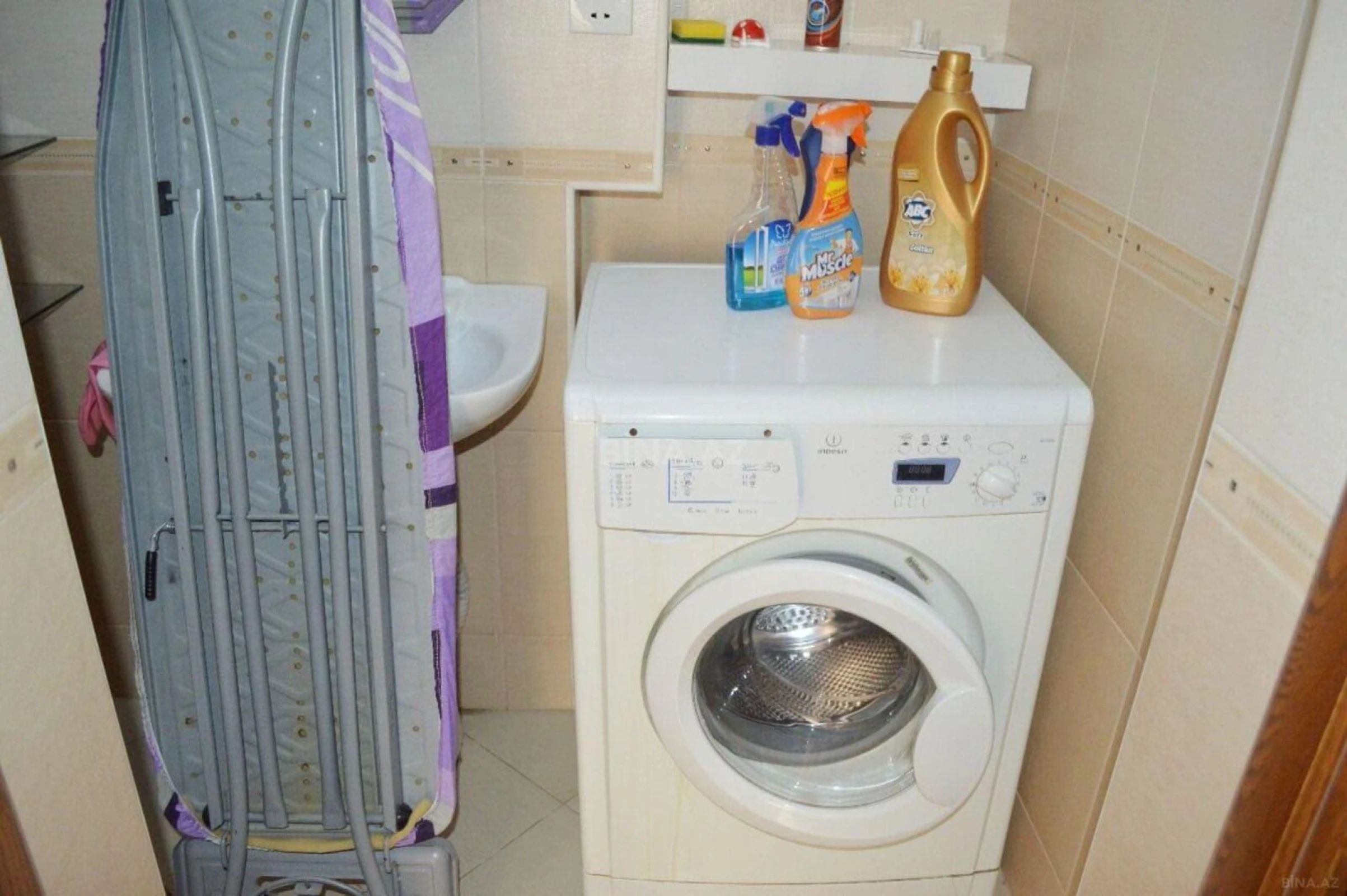 Satılır 2 otaqlı mənzil 109 m²