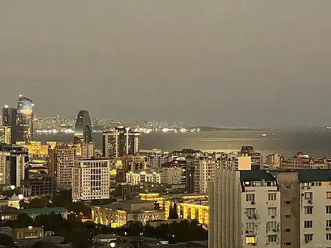 Satılır 3 otaqlı mənzil 148 m² — Bakı 3 otaq 148.00 m²