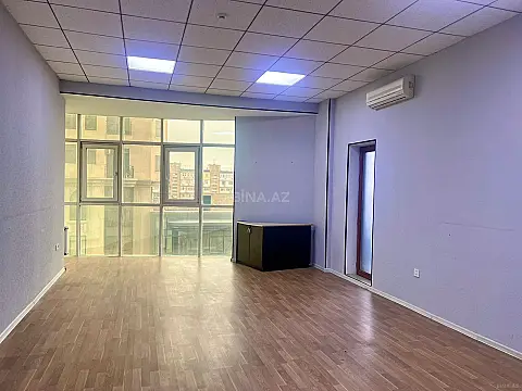 Kirayə verilir 3 otaqlı ofis 105 m²