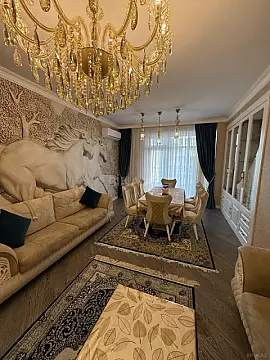 Satılır 3 otaqlı mənzil 148 m²