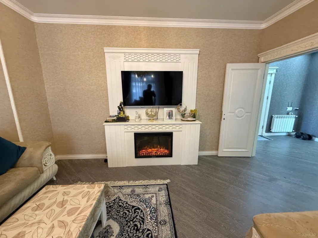 Satılır 3 otaqlı mənzil 148 m²