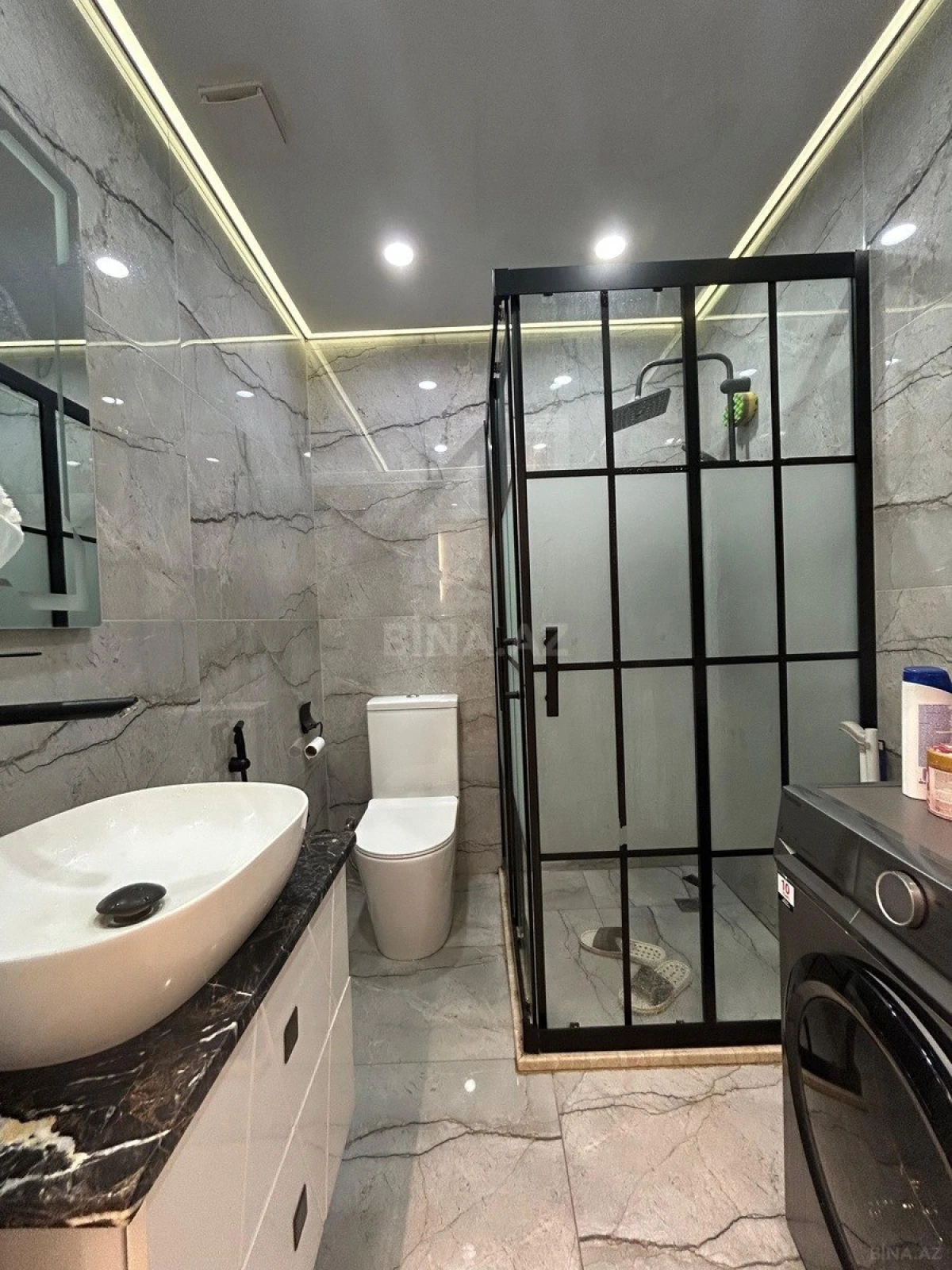 Satılır 3 otaqlı mənzil 148 m²