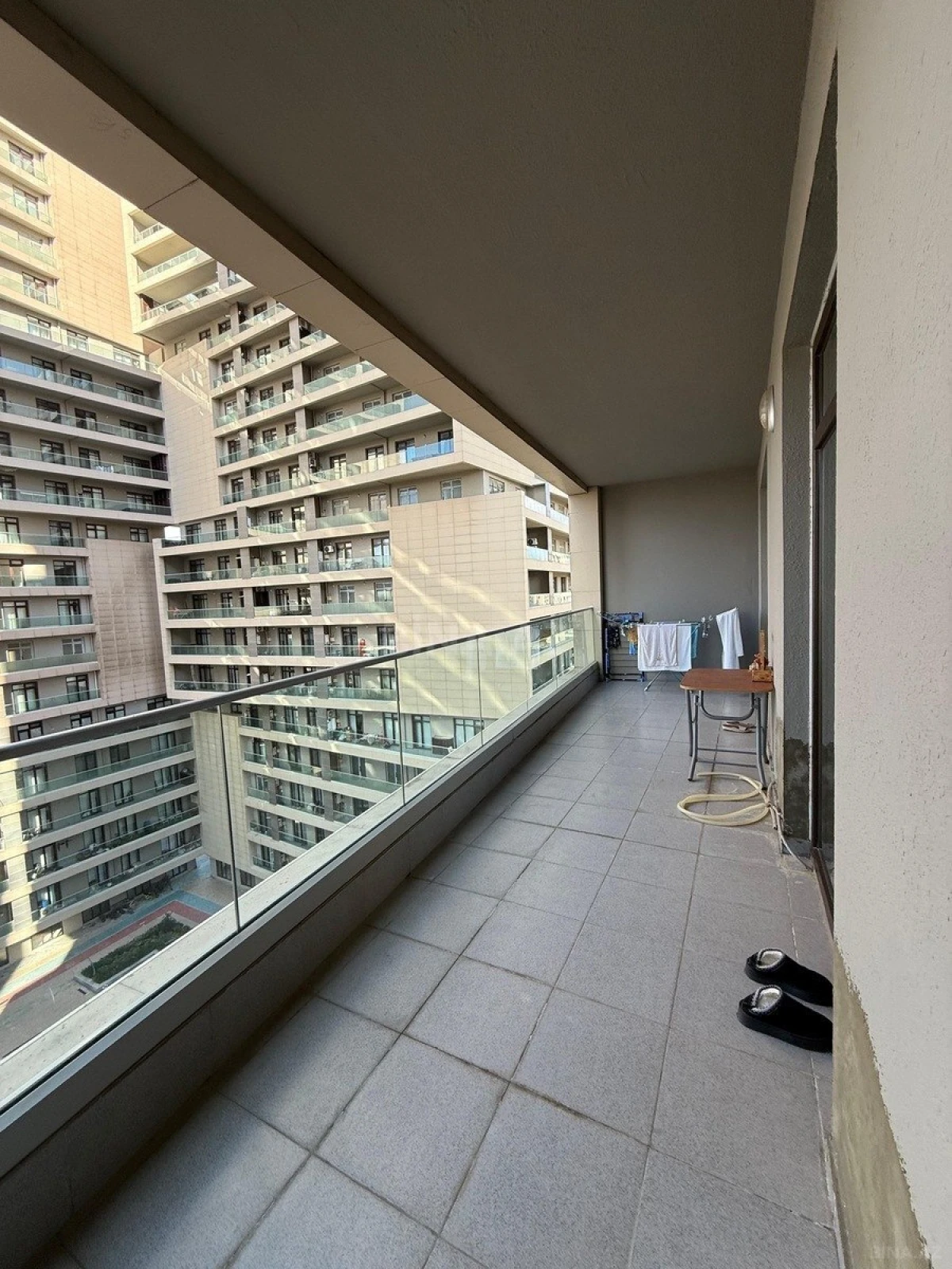 Satılır 3 otaqlı mənzil 148 m²