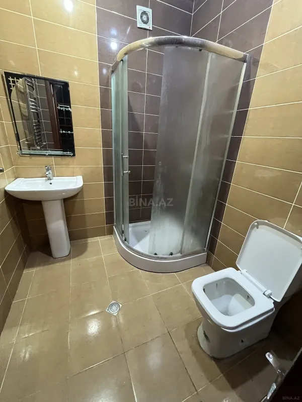 Kirayə verilir 2 otaqlı mənzil 65 m²