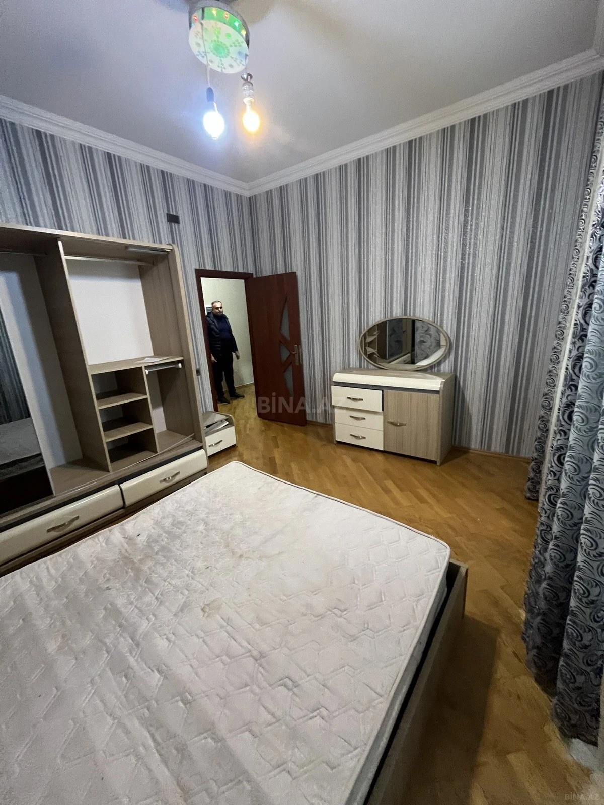 Kirayə verilir 2 otaqlı mənzil 65 m²