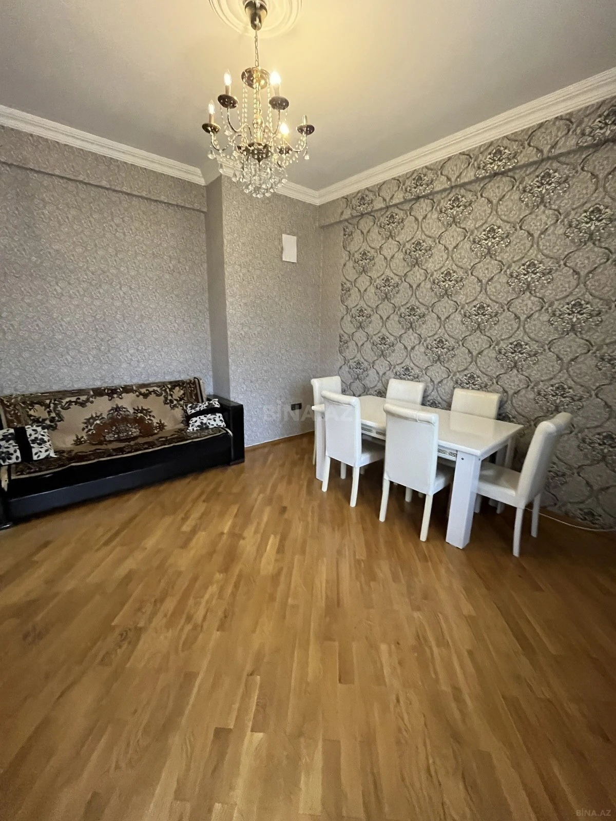 Kirayə verilir 2 otaqlı mənzil 65 m²