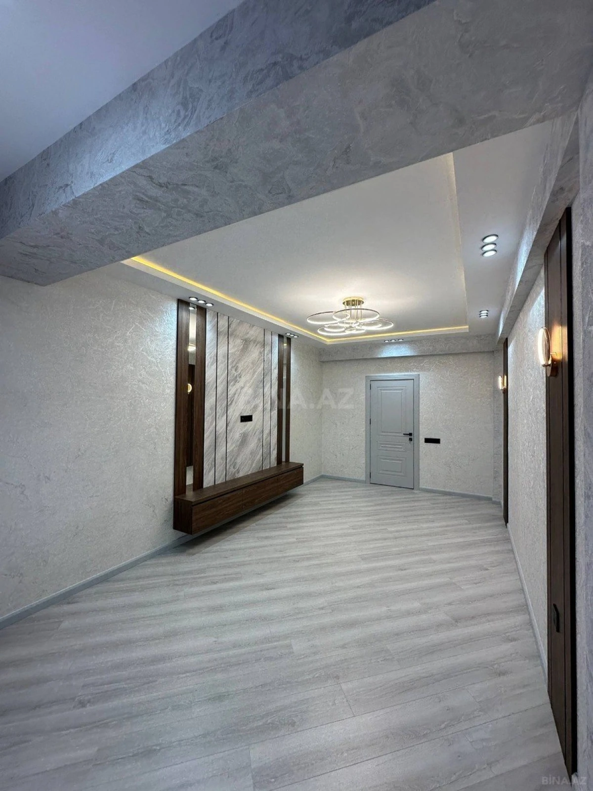 Satılır 3 otaqlı mənzil 88 m²