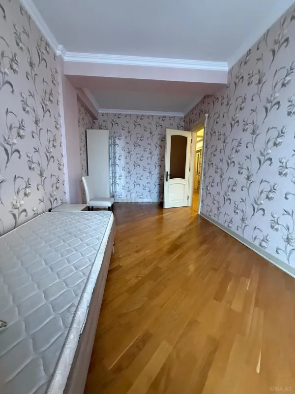 Kirayə verilir 3 otaqlı mənzil 125 m²