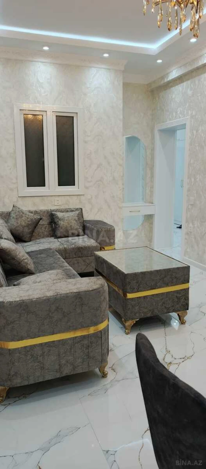 Kirayə verilir 2 otaqlı mənzil 80 m²