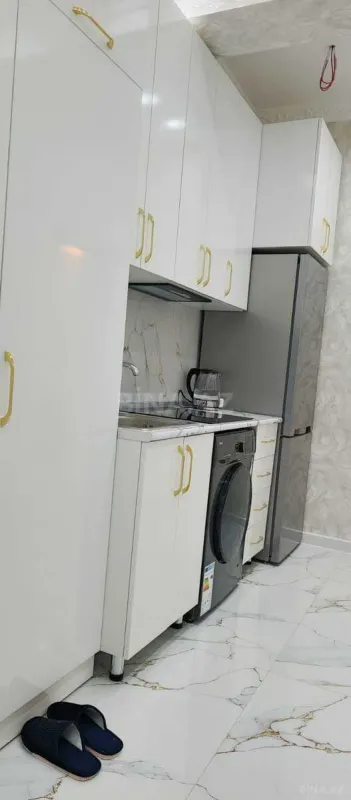 Kirayə verilir 2 otaqlı mənzil 80 m²
