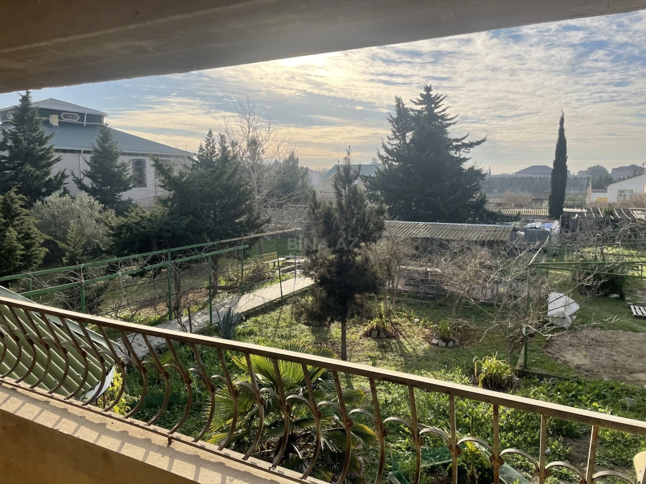 Satılır 4 otaqlı həyət evi 150 m²