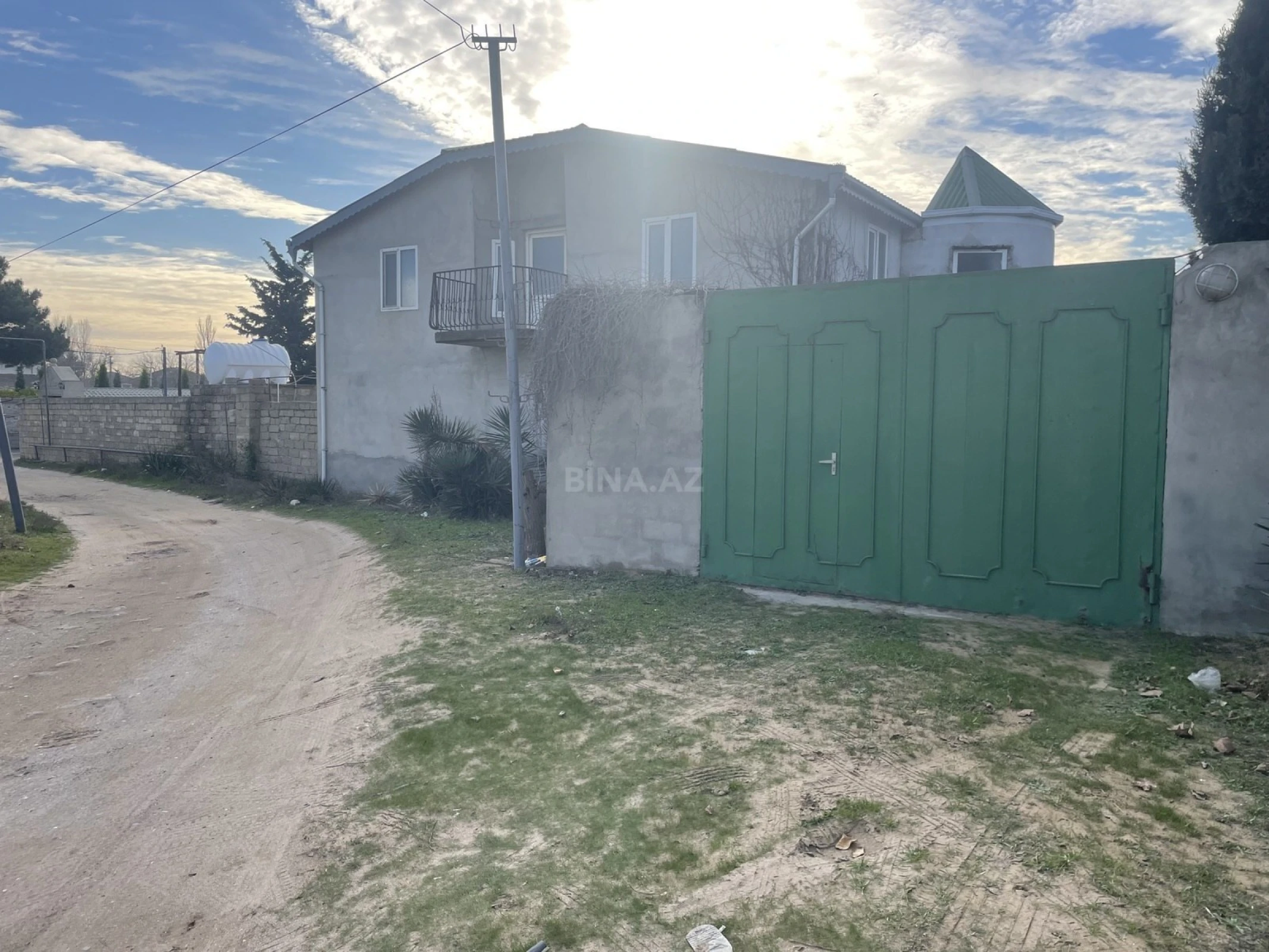 Satılır 4 otaqlı həyət evi 150 m²