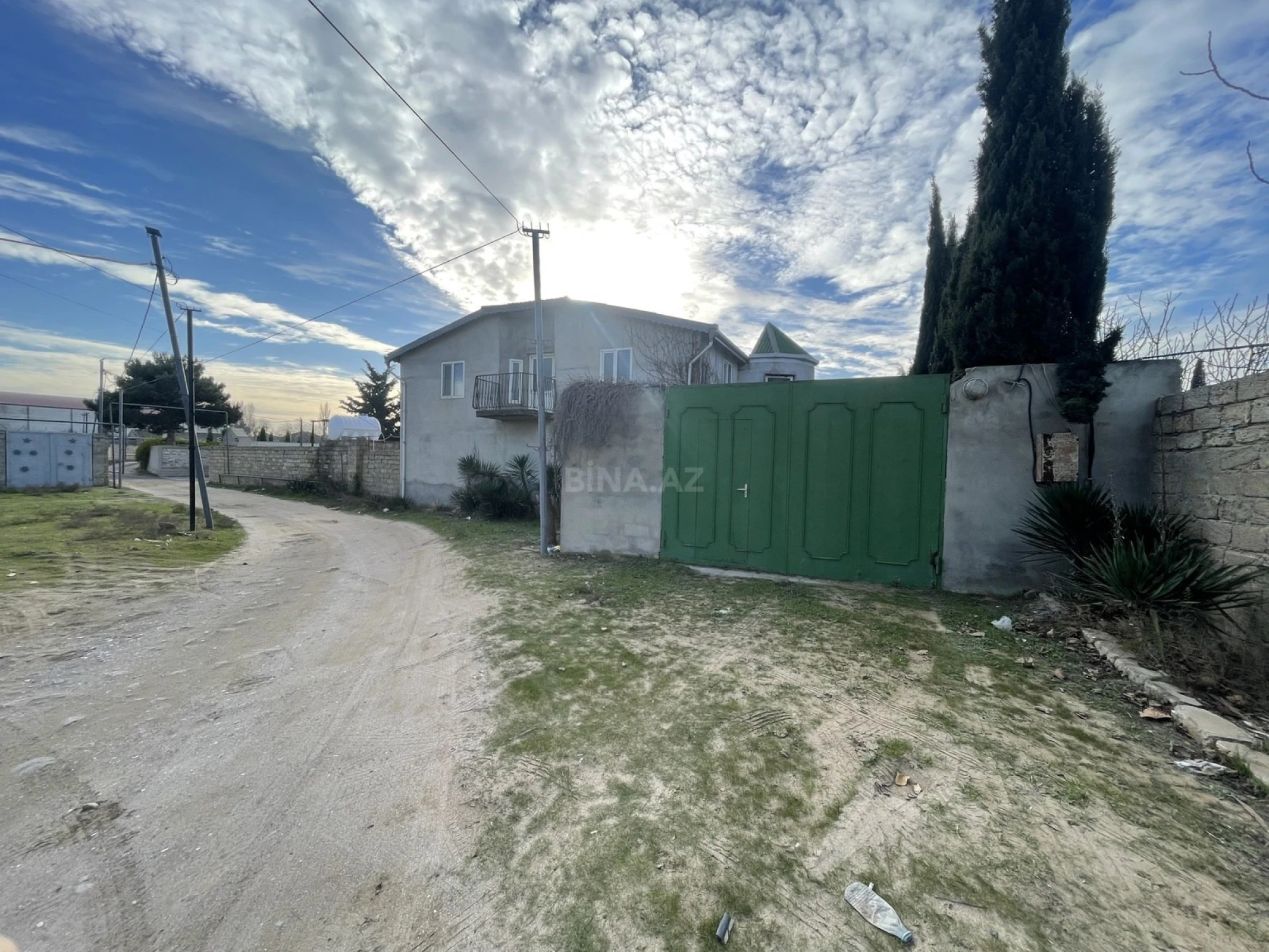 Satılır 4 otaqlı həyət evi 150 m²