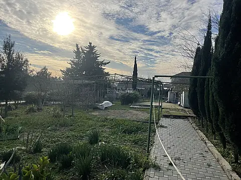 Satılır 4 otaqlı həyət evi 150 m²