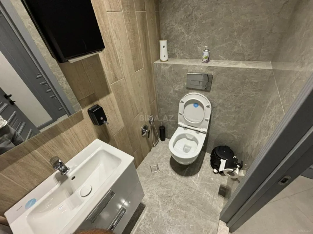 Kirayə verilir 3 otaqlı ofis 130 m²