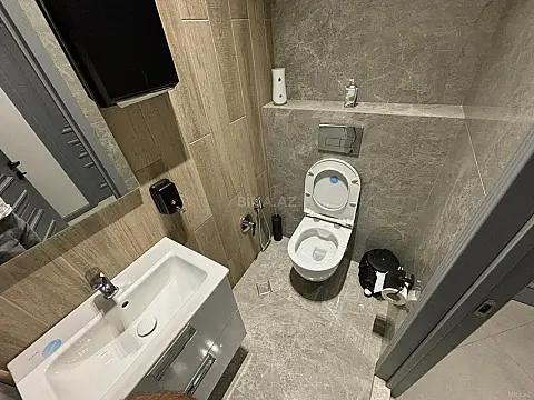 Kirayə verilir 3 otaqlı ofis 130 m²