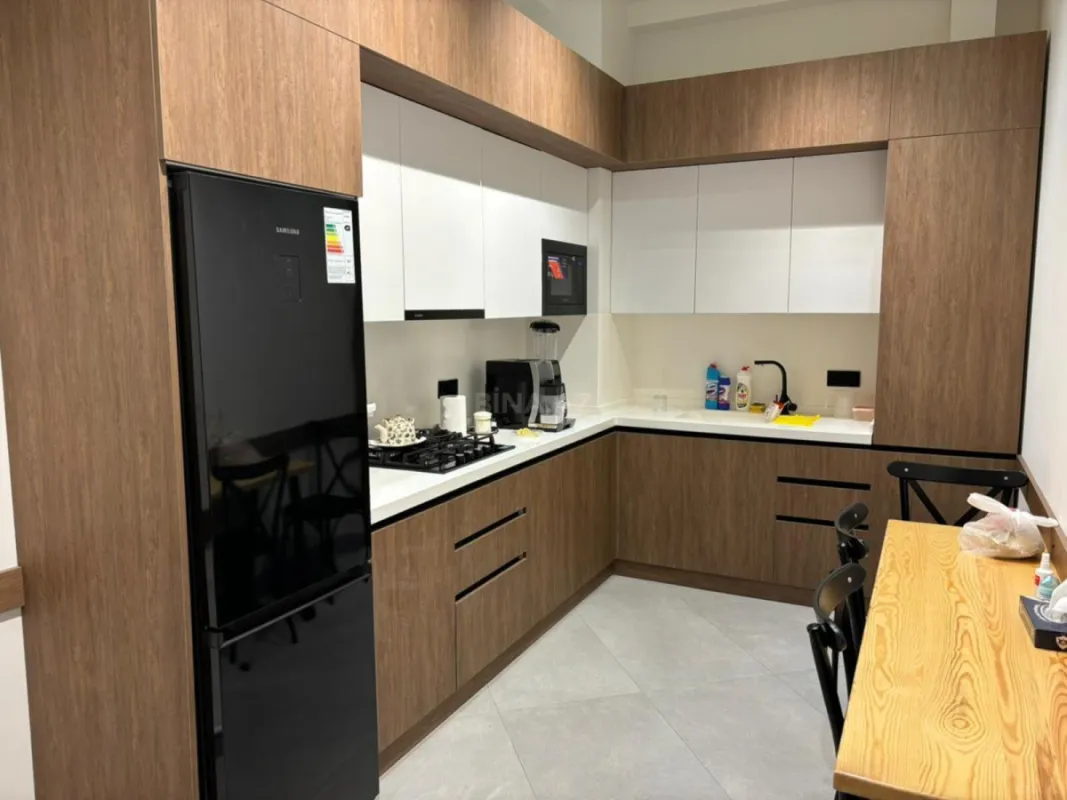 Kirayə verilir 3 otaqlı ofis 130 m²