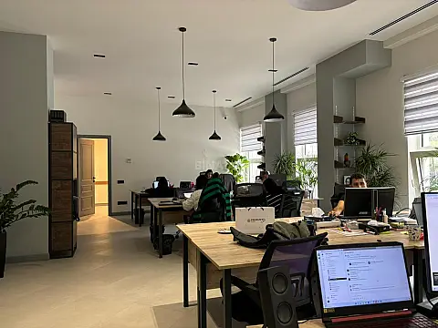 Kirayə verilir 3 otaqlı ofis 130 m²