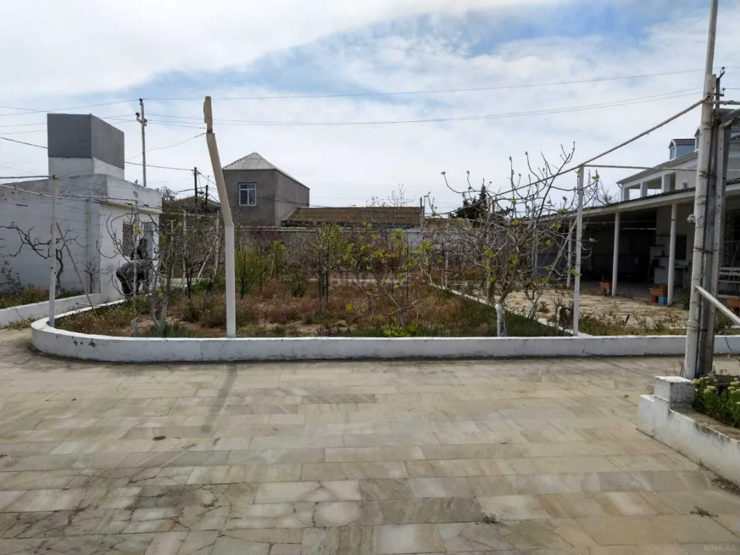 Satılır 4 otaqlı həyət evi 120 m²