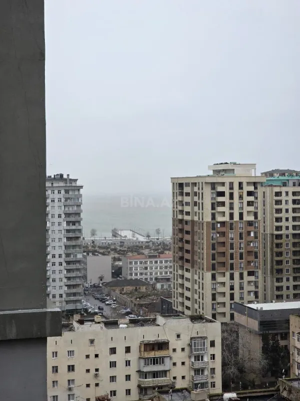 Kirayə verilir 3 otaqlı mənzil 145 m²