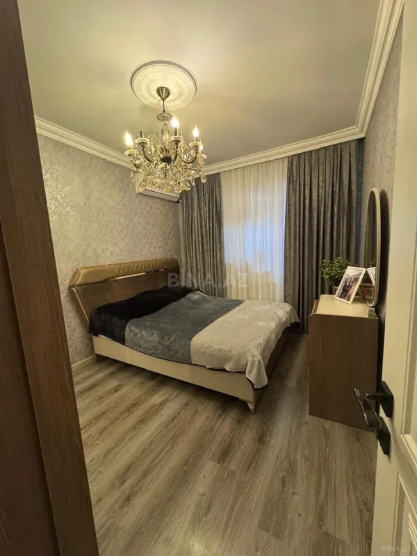 Satılır 4 otaqlı mənzil 90 m²