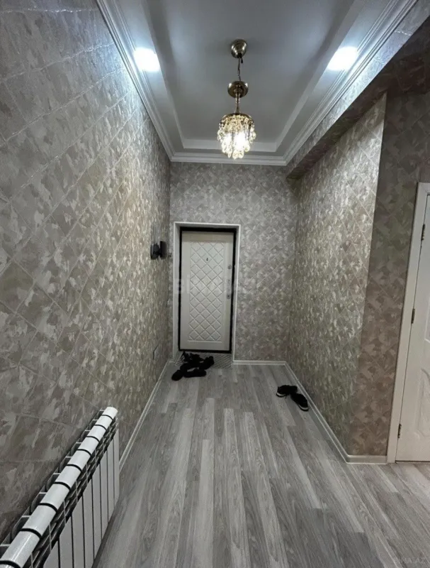 Kirayə verilir 2 otaqlı mənzil 85 m²