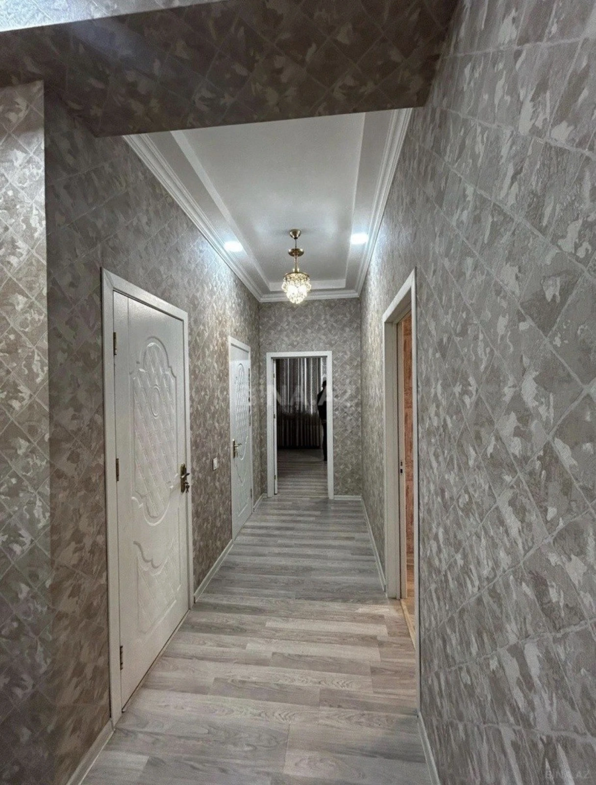 Kirayə verilir 2 otaqlı mənzil 85 m²
