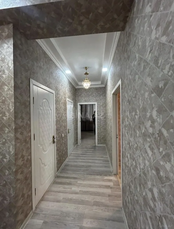 Kirayə verilir 2 otaqlı mənzil 85 m²
