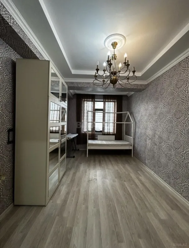 Kirayə verilir 2 otaqlı mənzil 85 m²