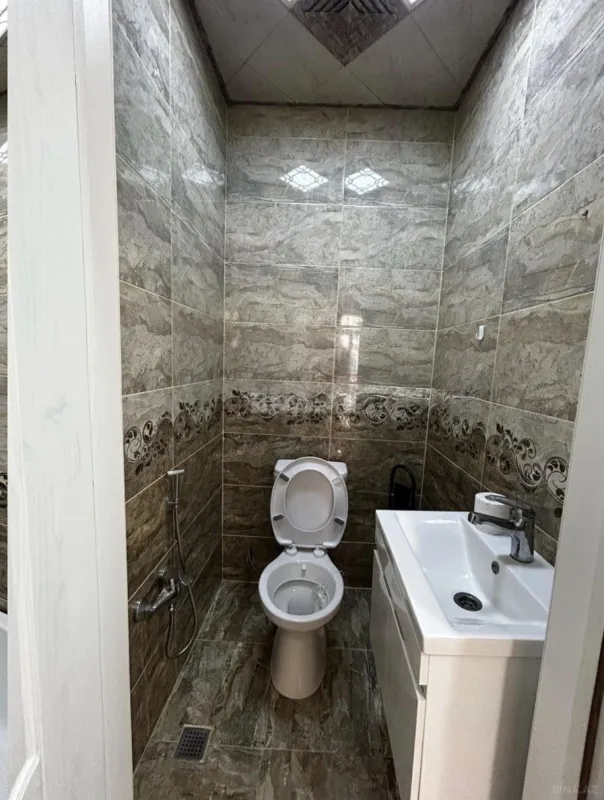 Kirayə verilir 2 otaqlı mənzil 85 m²