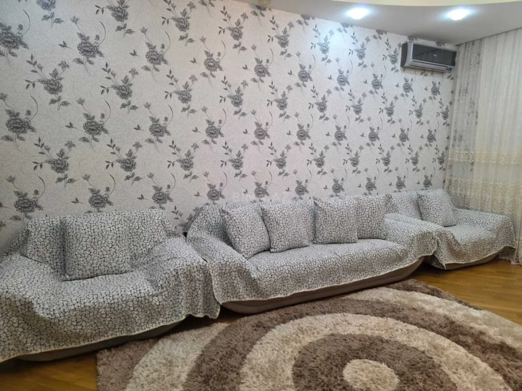 Kirayə verilir 3 otaqlı mənzil 100 m²