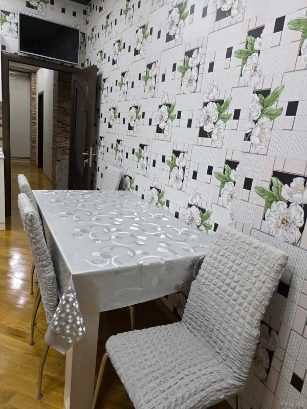 Kirayə verilir 3 otaqlı mənzil 100 m²