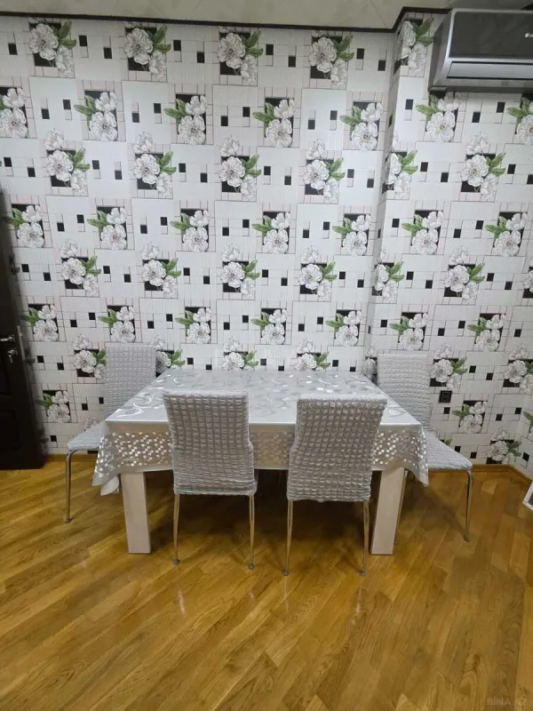 Kirayə verilir 3 otaqlı mənzil 100 m²