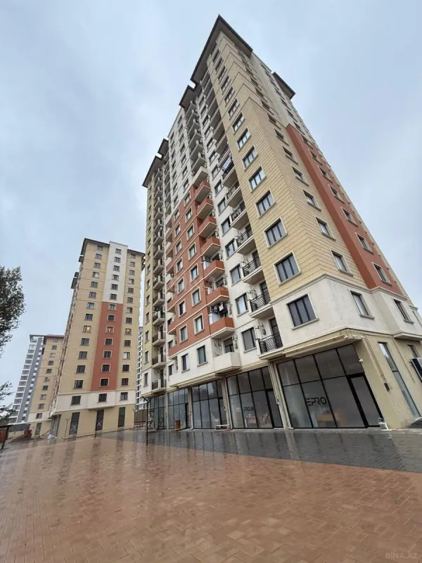 Satılır 3 otaqlı mənzil 118 m²