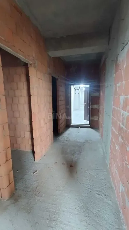 Satılır 3 otaqlı mənzil 118 m²