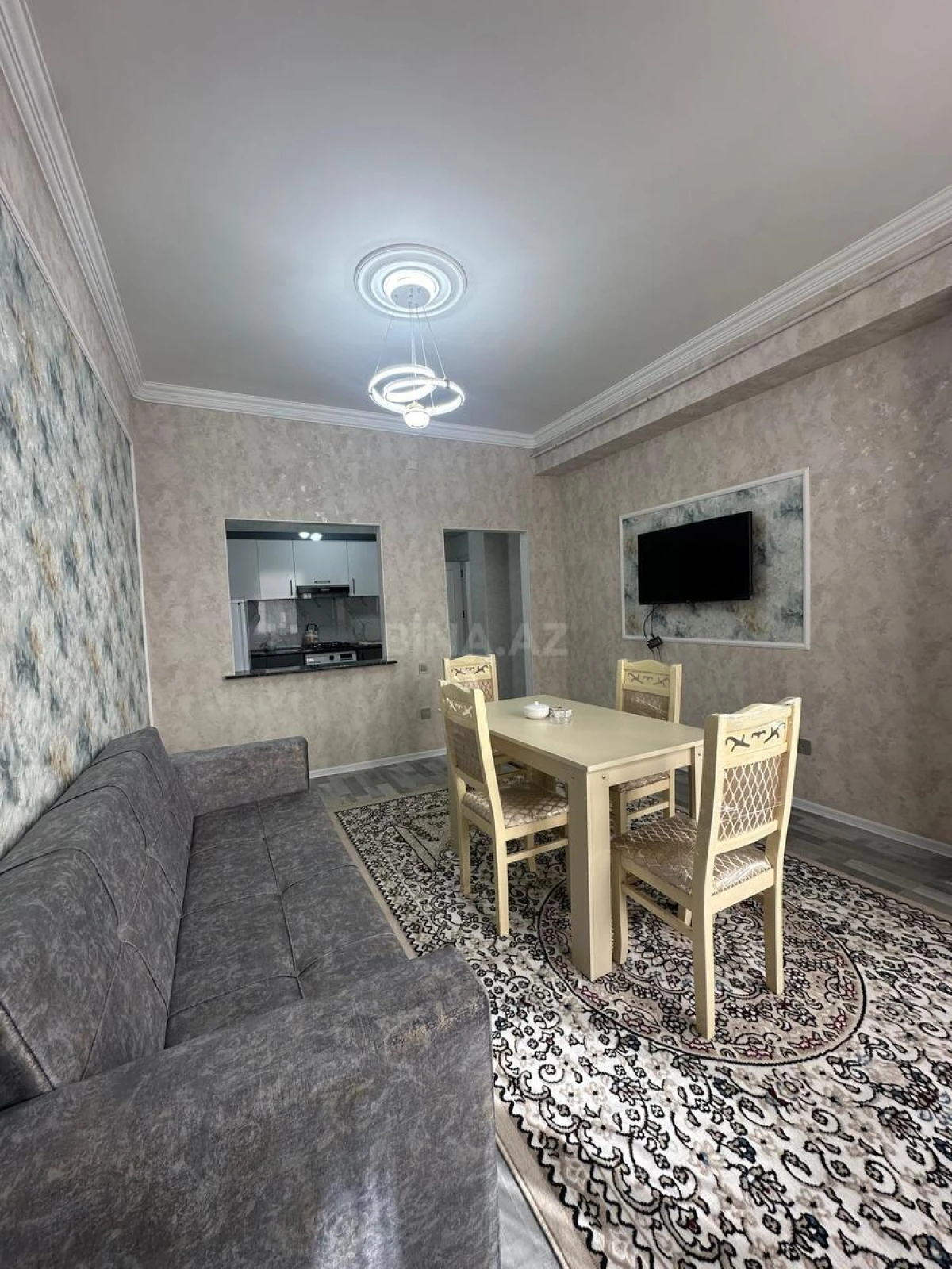 Kirayə verilir 2 otaqlı mənzil 75 m²