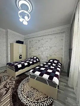 Kirayə verilir 2 otaqlı mənzil 75 m²