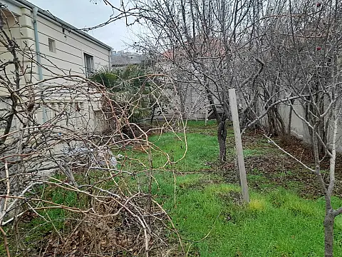 Satılır 5 otaqlı həyət evi 130 m²