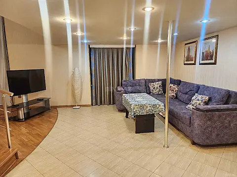 Kirayə verilir 3 otaqlı mənzil 80 m²