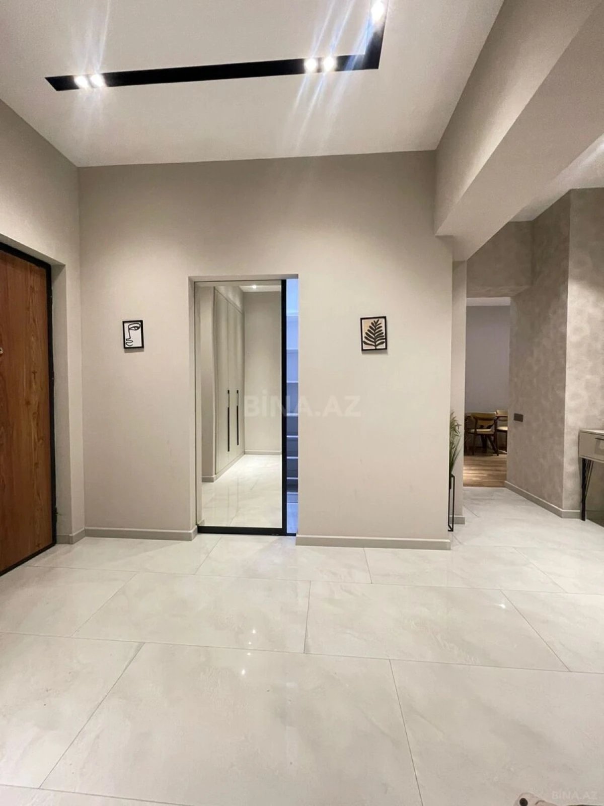 Kirayə verilir 2 otaqlı mənzil 100 m²