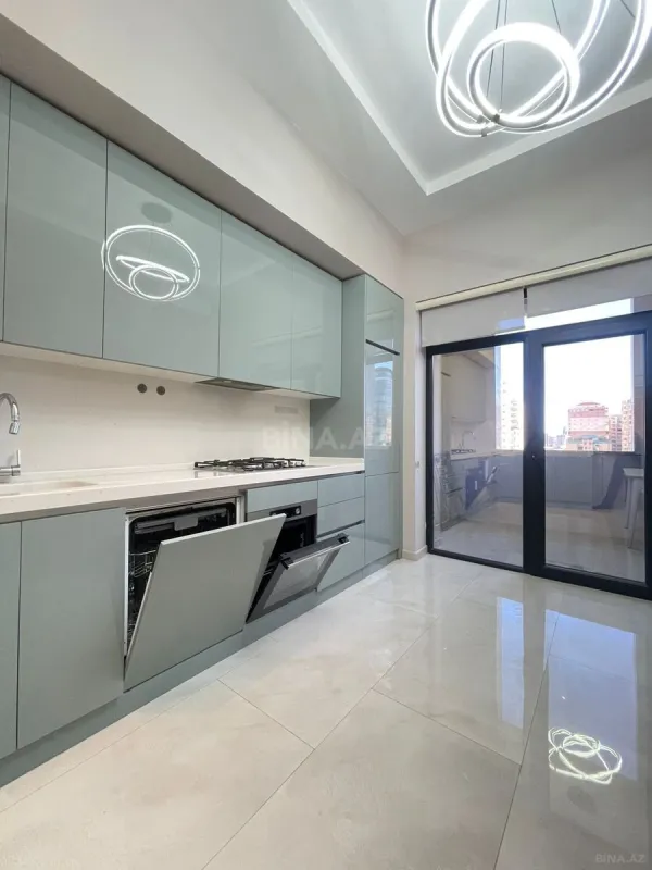 Kirayə verilir 2 otaqlı mənzil 100 m²