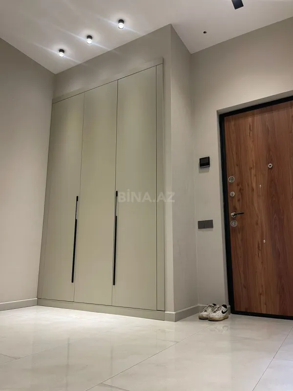 Kirayə verilir 2 otaqlı mənzil 100 m²