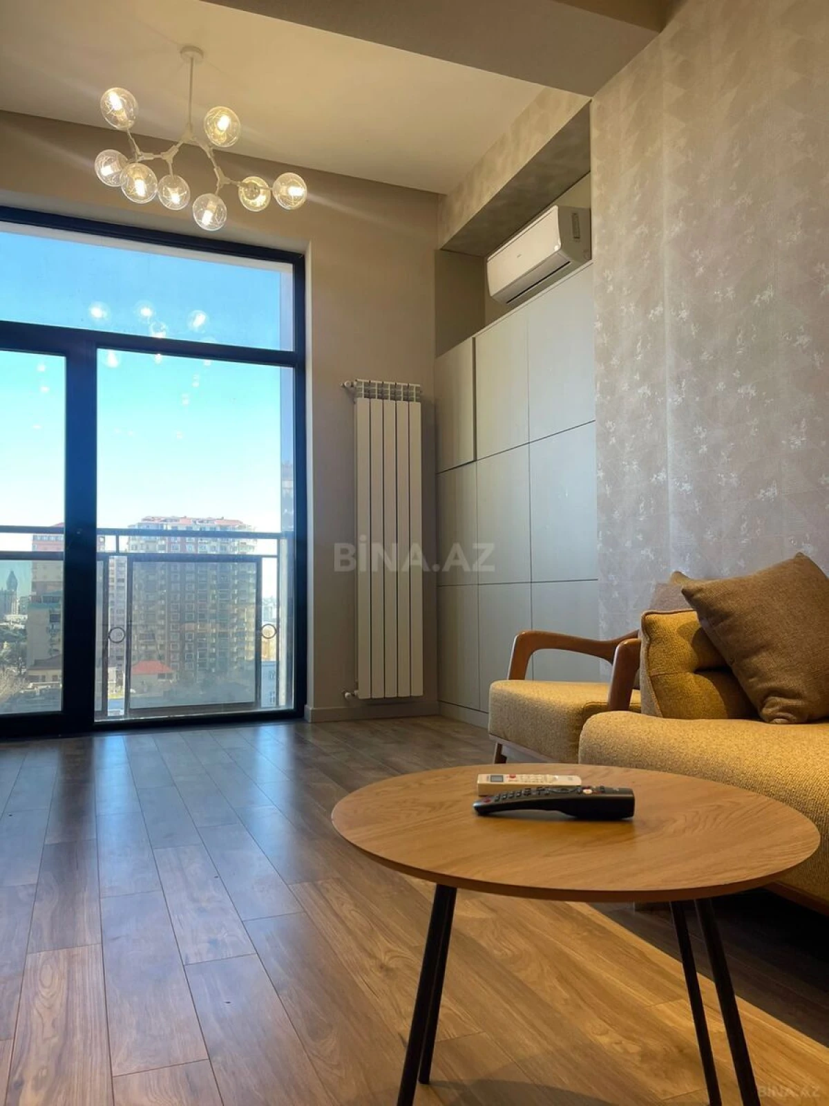 Kirayə verilir 2 otaqlı mənzil 100 m²