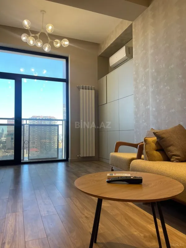 Kirayə verilir 2 otaqlı mənzil 100 m²