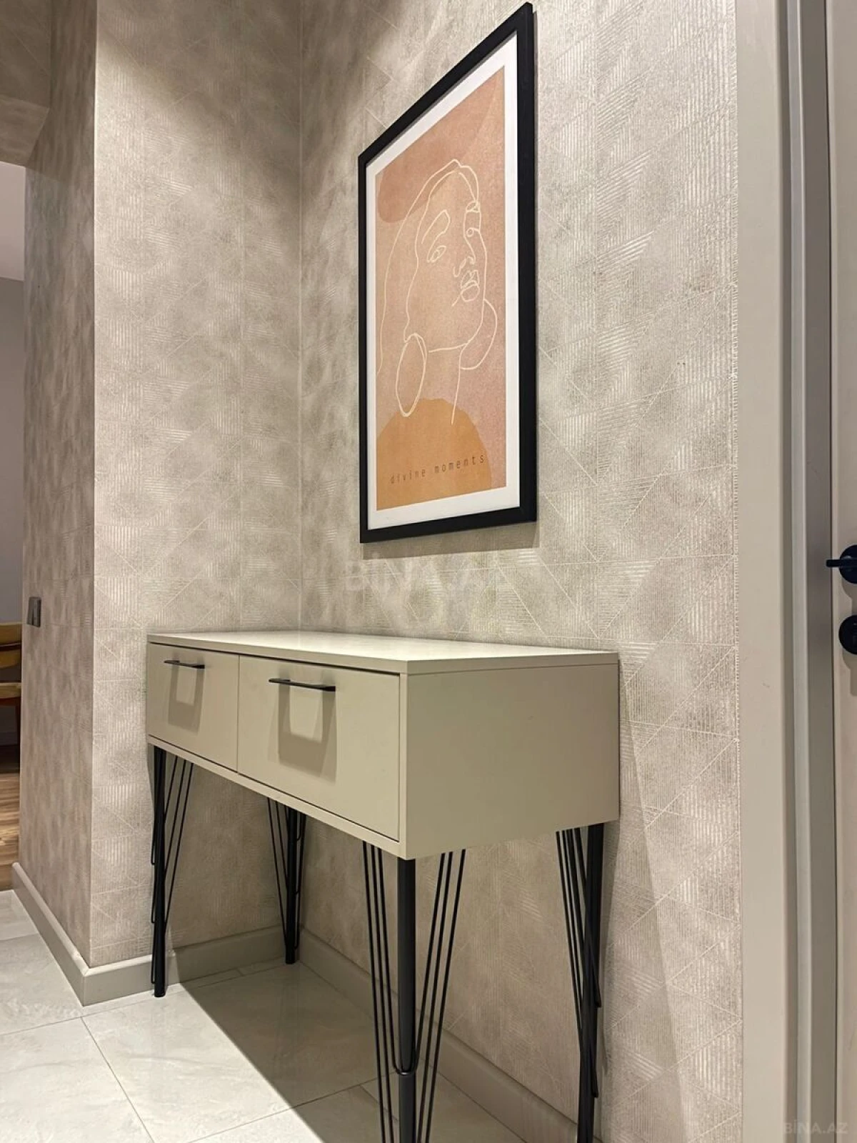 Kirayə verilir 2 otaqlı mənzil 100 m²