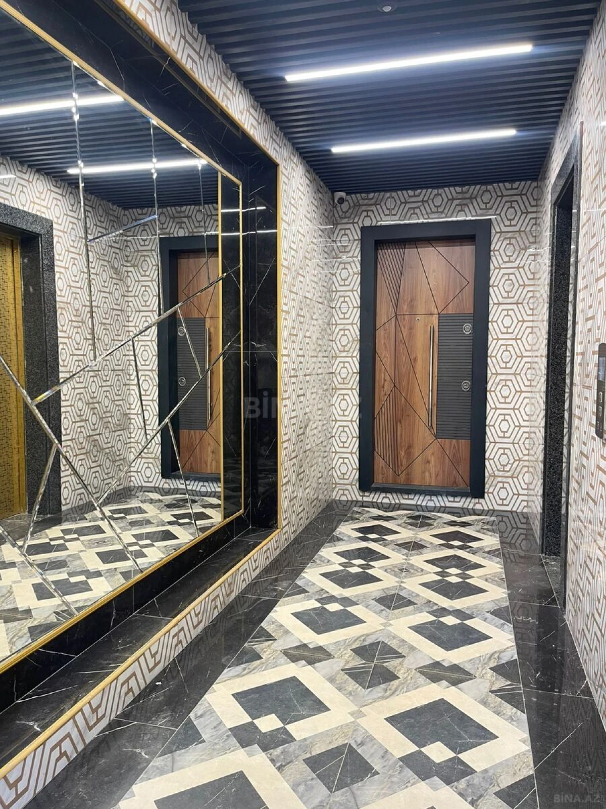 Kirayə verilir 2 otaqlı mənzil 100 m²