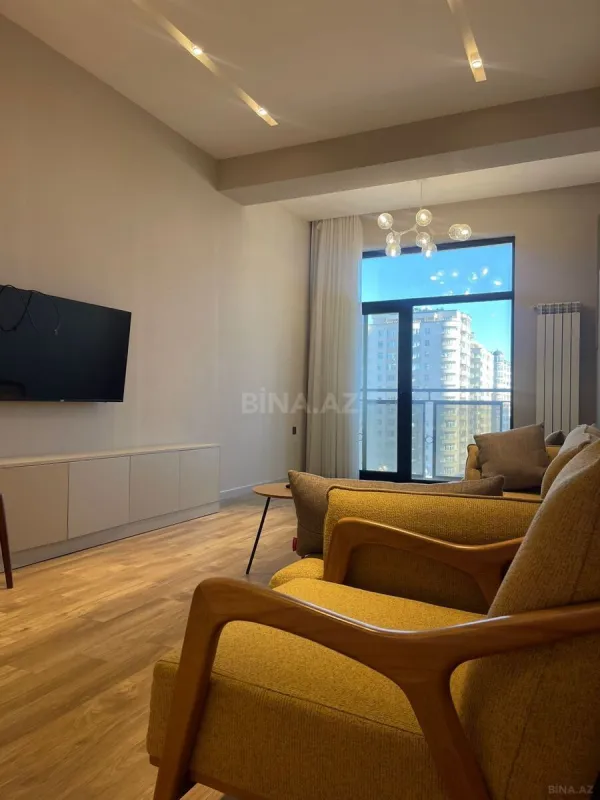 Kirayə verilir 2 otaqlı mənzil 100 m²