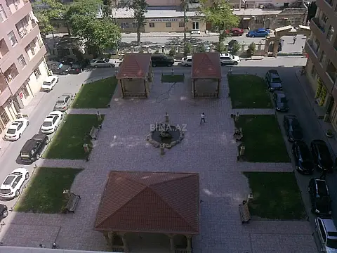 Satılır 4 otaqlı mənzil 155 m²